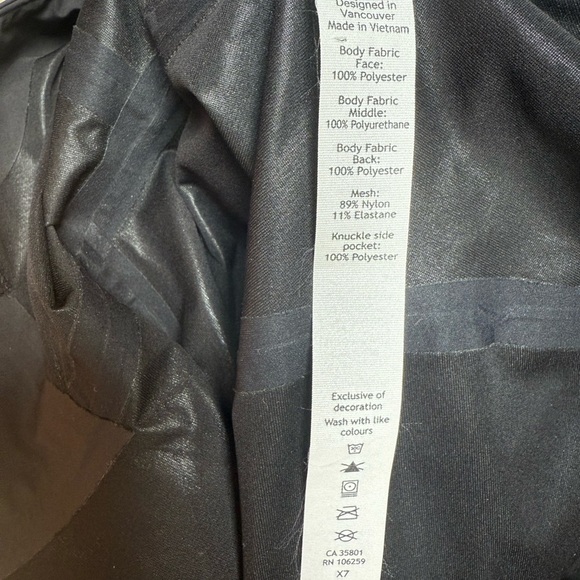 Women's Black lululemon windbreaker Hooded Jacket - Picture 6 of 6